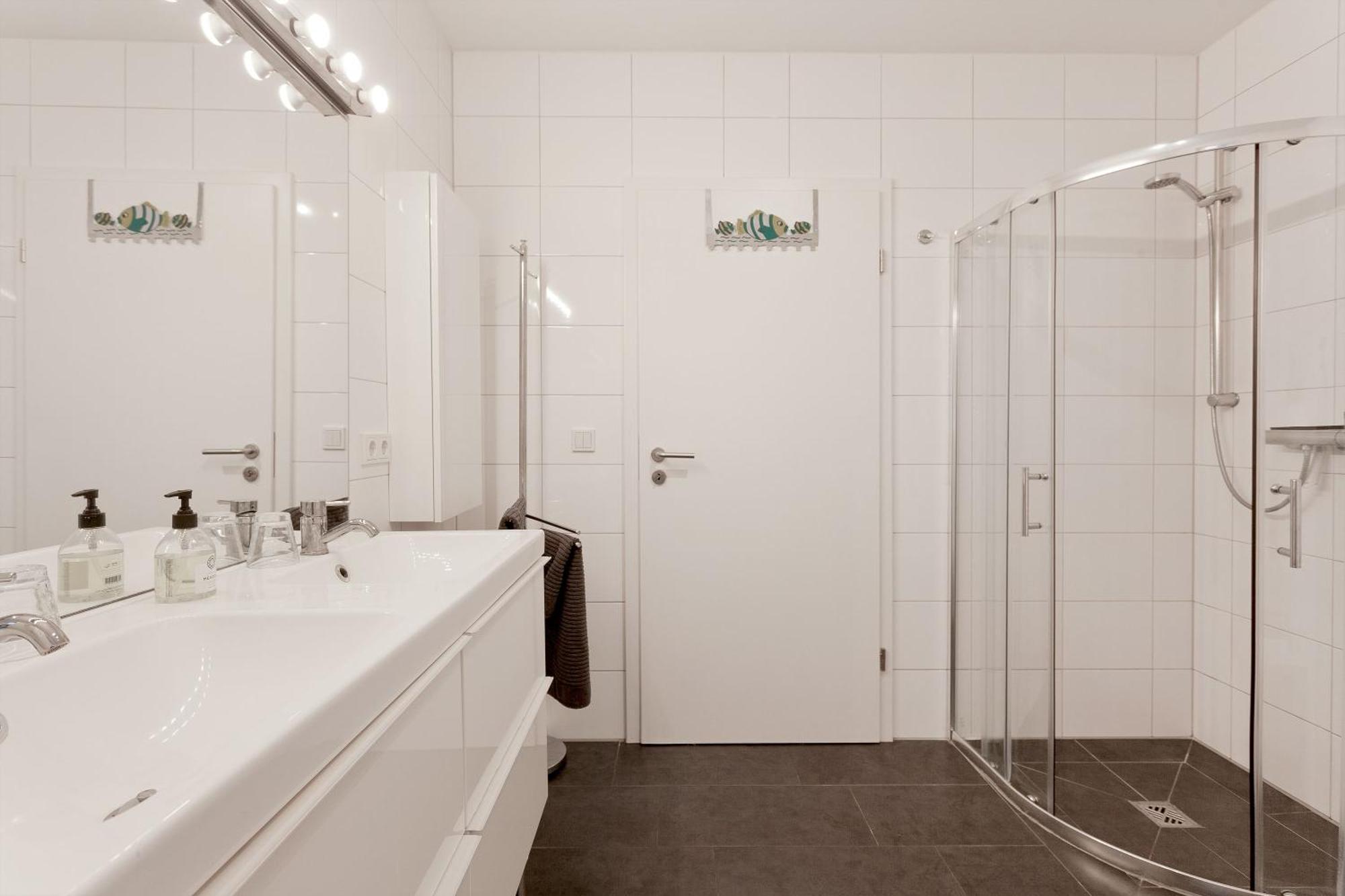 Fh Das Blaue Haus Am Peenestrom 페네뮌데 외부 사진