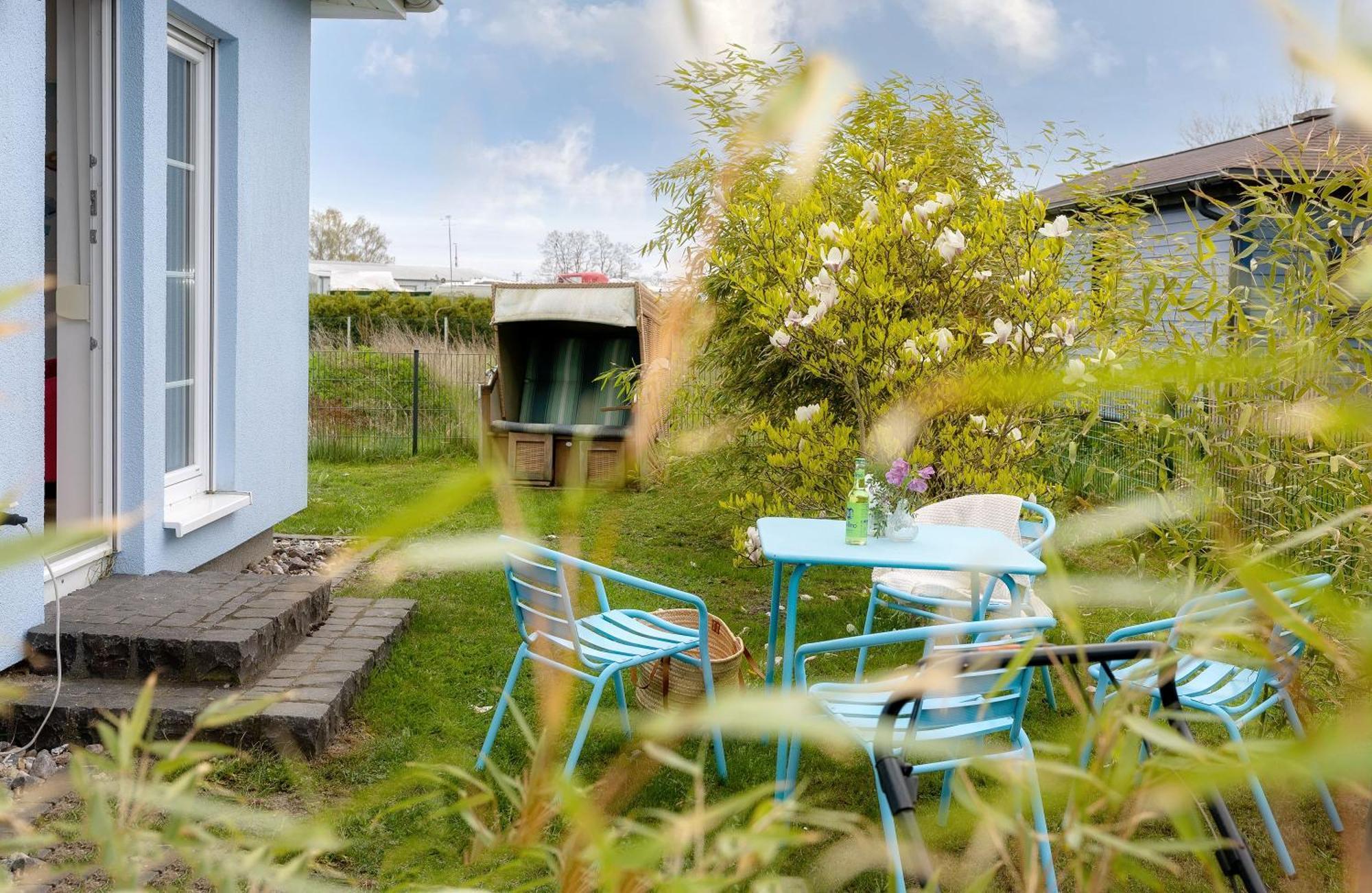 Fh Das Blaue Haus Am Peenestrom 페네뮌데 외부 사진